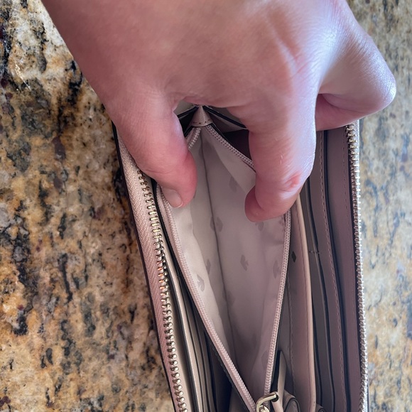 Kate Spade wallet - Picture 7 of 7